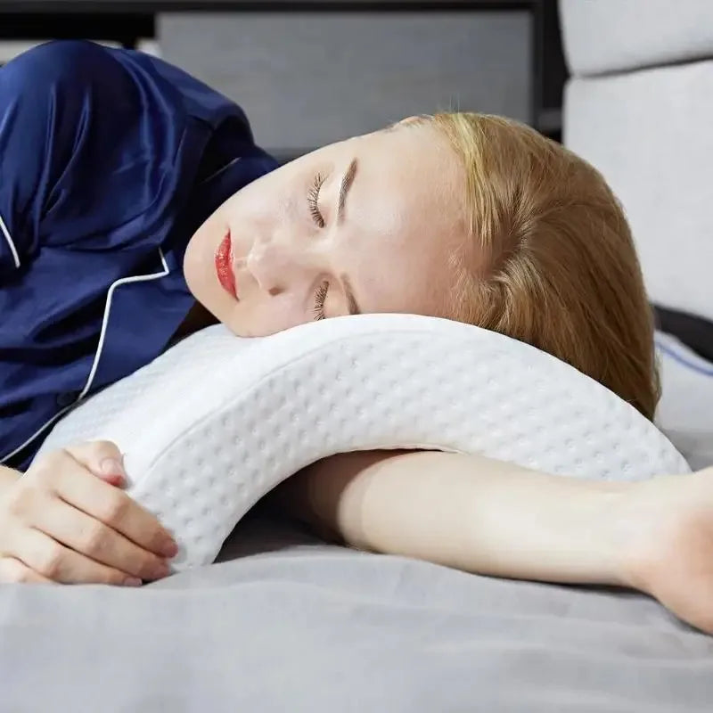 Almohada Ortopédica en U de Espuma Viscoelástica: Conforto y Soporte Ideal para tu Descanso